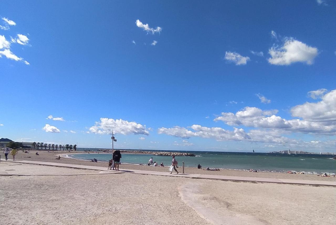 Sun Escape, Appart Renove Climatise 3 Pieces 4-6 Pers, 350M De La Plage Марсилия Екстериор снимка